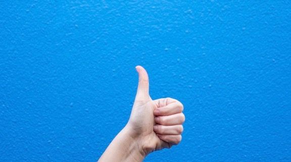 Stocksy_txpc180dc1b6rt100_Small_871332 (1).jpg