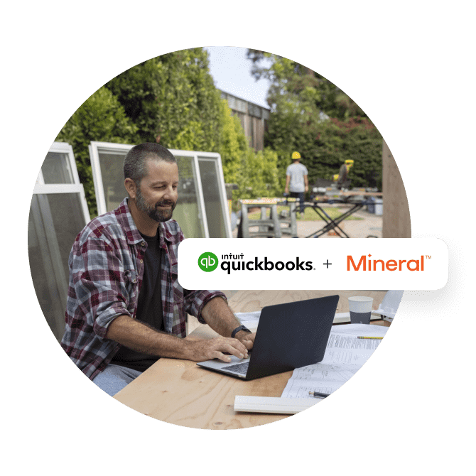 Employer checking his QuickBooks and Mineral HR in one place.