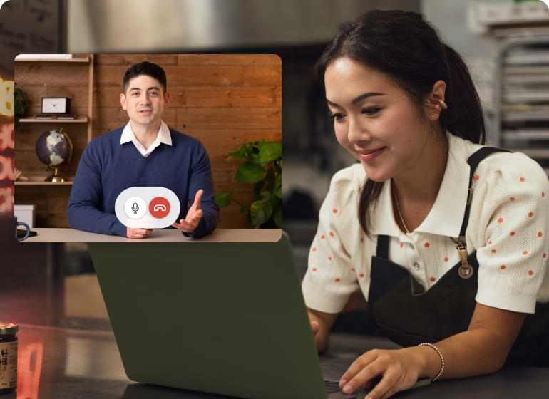 A QuickBooks Live Expert Assisted customer is on a video chat with an expert. 